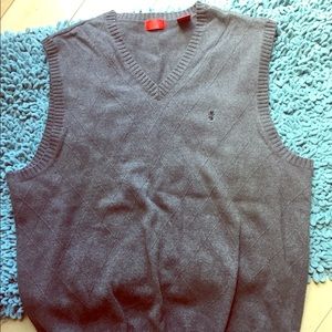 Izod sweater vest